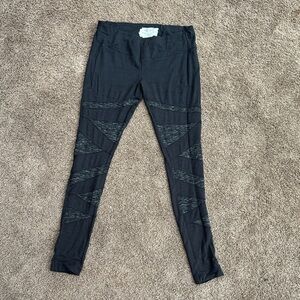 Nomads Black Pattern Leggings